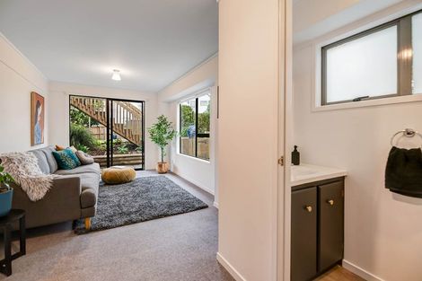 Photo of property in 18 Hinemoa Place, Snells Beach, 0920