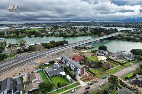 Photo of property in 2/14 Kerswill Place, Pakuranga, Auckland, 2010