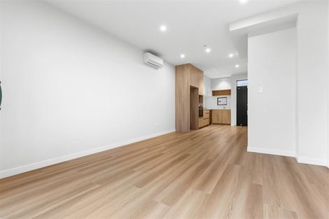 Photo of property in 25 Kuaha Road, Massey, Auckland, 0614