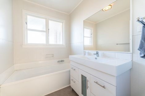 Photo of property in 5 Hobbs Street, Waimataitai, Timaru, 7910