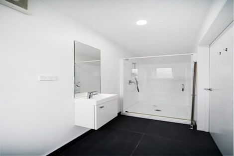 Photo of property in 5 Alma Crescent, Papakura, 2110