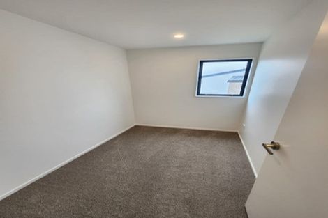 Photo of property in 33b Crestview Rise, Papakura, 2110