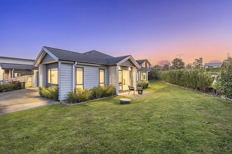 Photo of property in 21 Vintry Drive, Huapai, Kumeu, 0810