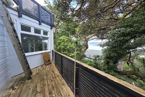 Photo of property in 4 Rangiora Avenue, Kaiwharawhara, Wellington, 6035