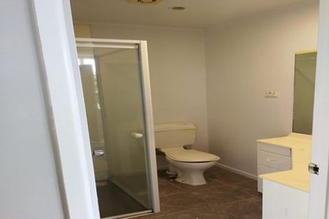 Photo of property in 18 Glenross Drive, Wattle Downs, Auckland, 2103