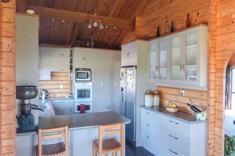 Photo of property in 277 Gully Road, Happy Valley, Tuatapere, 9691