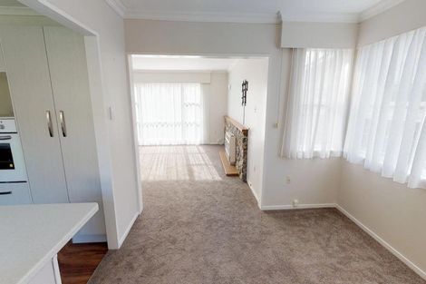 Photo of property in 7 Chilton Grove, Hokowhitu, Palmerston North, 4410