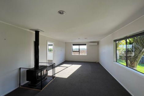 Photo of property in 72 Ruebe Road, Buckland, Pukekohe, 2677