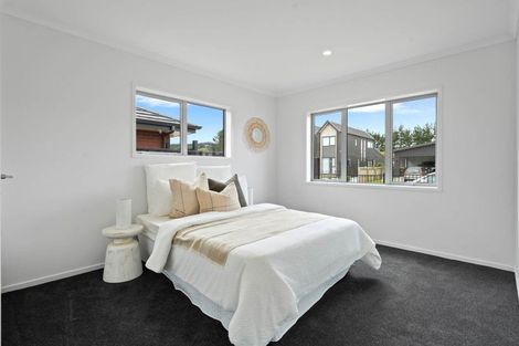 Photo of property in 9 Paihere Street, Huapai, Kumeu, 0810