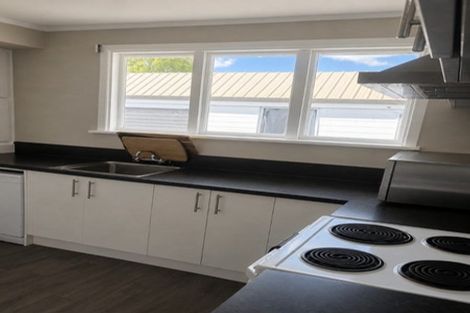 Photo of property in 6 Hanrahan Street, Upper Riccarton, Christchurch, 8041