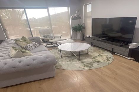 Photo of property in 35b Deanna Drive, West Harbour, Auckland, 0618