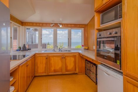 Photo of property in 24 Lewis Street, Blockhouse Bay, Auckland, 0600