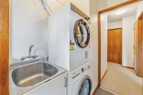 Photo of property in 16a Parklands Drive, Karori, Wellington, 6012