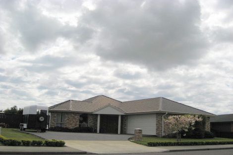 Photo of property in 32 Welsford Street, Woodend, 7610