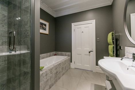 Photo of property in 100a Longlands Road West, Longlands, Hastings, 4175