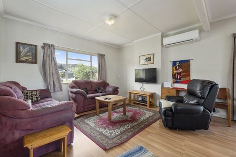 Photo of property in 27 Newcastle Street, Clyde, 9330