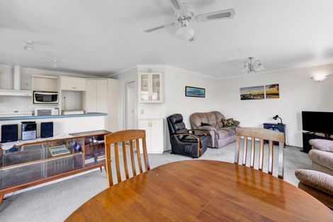 Photo of property in 20 Sackville Street, Fitzroy, New Plymouth, 4312