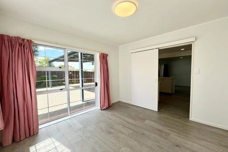 Photo of property in 2 Mirabell Place, Golflands, Auckland, 2013