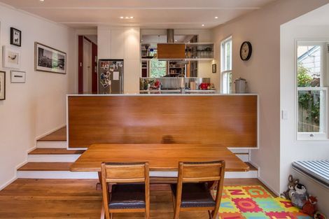 Photo of property in 39 Glenbervie Terrace, Thorndon, Wellington, 6011