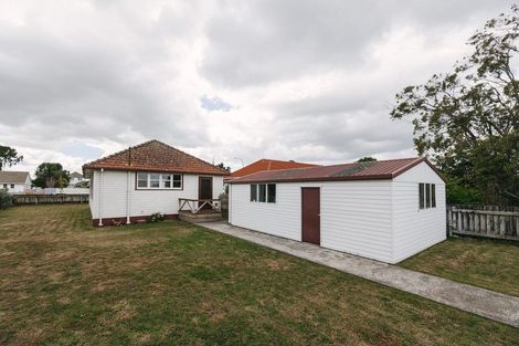 Photo of property in 24 Thames Street, Roslyn, Palmerston North, 4414