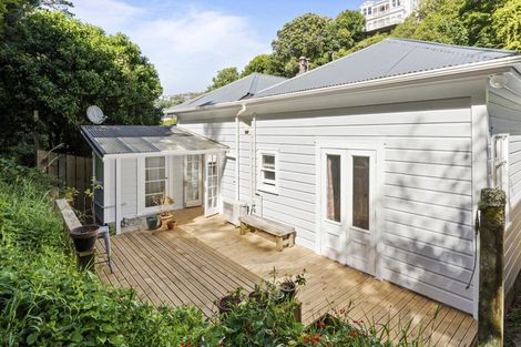 Photo of property in 38 Devon Street, Aro Valley, Wellington, 6021