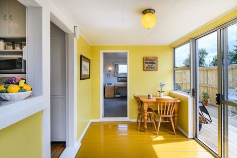 Photo of property in 9 Ngaio Street, West End, Palmerston North, 4412