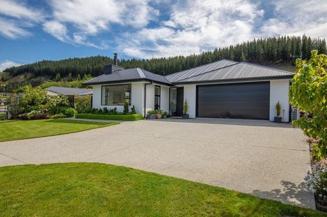 Photo of property in 76 Shields Street, Clyde, 9330