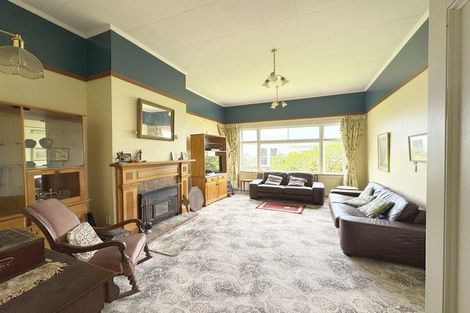 Photo of property in 12 Grant Street, Dannevirke, 4930