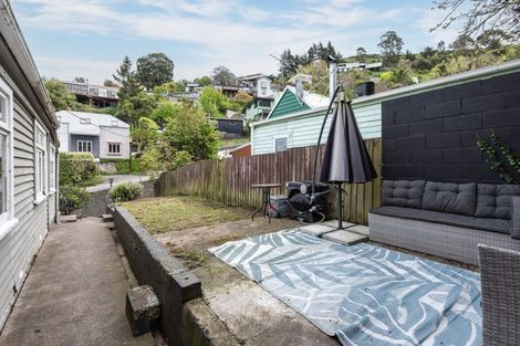Photo of property in 22 Hawkhurst Road, Lyttelton, 8082