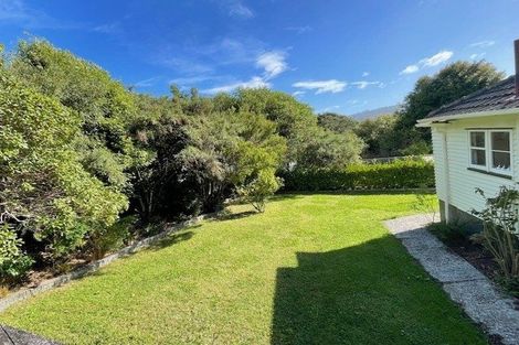 Photo of property in 66 Norton Park Avenue, Fairfield, Lower Hutt, 5011