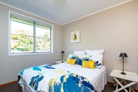 Photo of property in 25 Tauroa Road, Havelock North, 4130