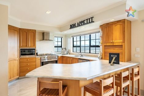 Photo of property in 44 Arahiwi Grove, Tirohanga, Lower Hutt, 5010