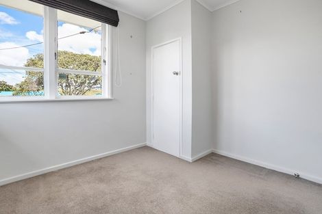 Photo of property in 25 Whitford Avenue, Mount Wellington, Auckland, 1060