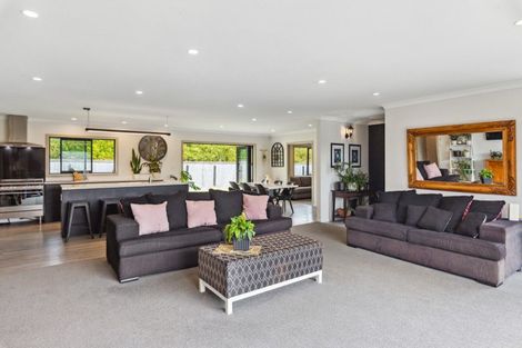 Photo of property in 53 Bruce Road, Levin, 5510