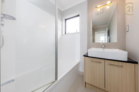 Photo of property in 18 Hirimate Place, Flat Bush, Auckland, 2019