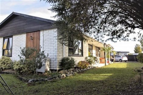 Photo of property in 1a Elm Drive, Rangiora, 7400