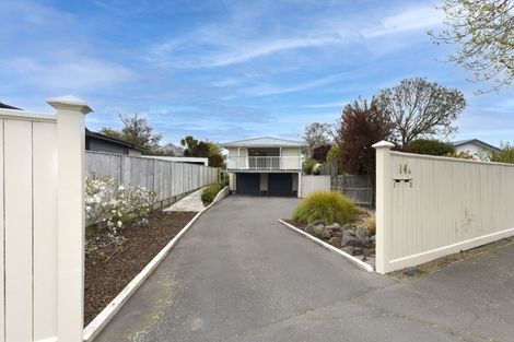 Photo of property in 1/14a Garreg Road, Fendalton, Christchurch, 8052