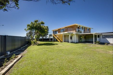 Photo of property in 63 Le Quesne Road, Bay View, Napier, 4104