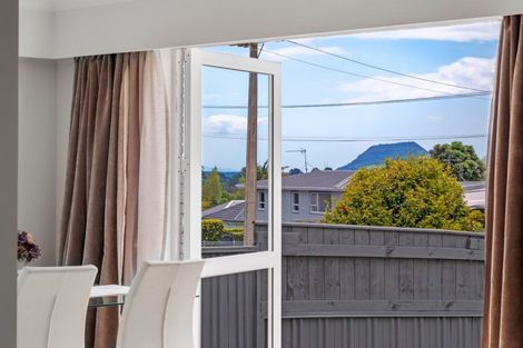 Photo of property in 2 Bellevue Road, Brookfield, Tauranga, 3110