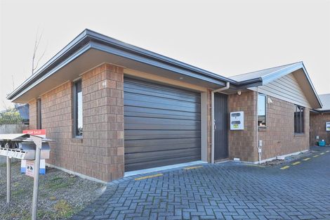 Photo of property in 1/31 Jones Crescent, Melville, Hamilton, 3206