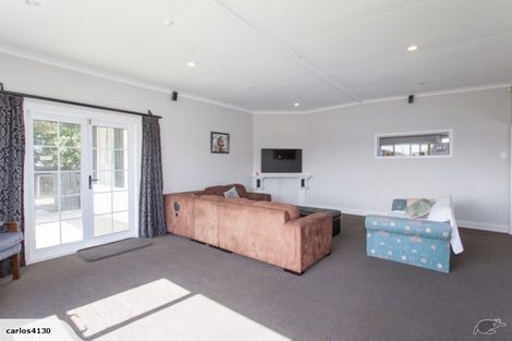 Photo of property in 21 Cornfoot Street, Castlecliff, Whanganui, 4501