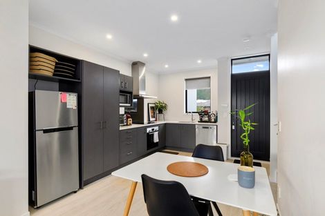 Photo of property in 20 Kauamo Close, Waiwhetu, Lower Hutt, 5010