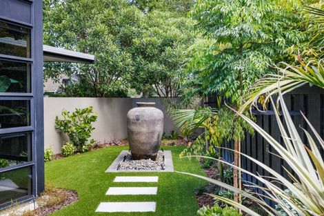 Photo of property in 143 Victoria Avenue, Hokowhitu, Palmerston North, 4410