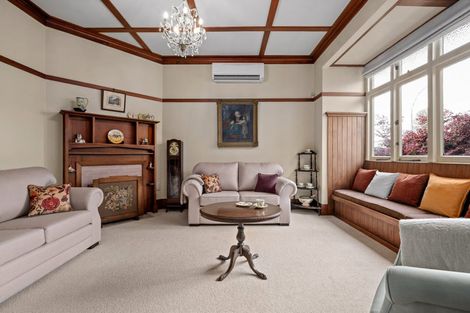 Photo of property in 17 Te Aroha Street, Hamilton East, Hamilton, 3216