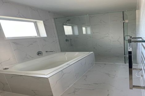 Photo of property in 77 Granville Drive, Massey, Auckland, 0614