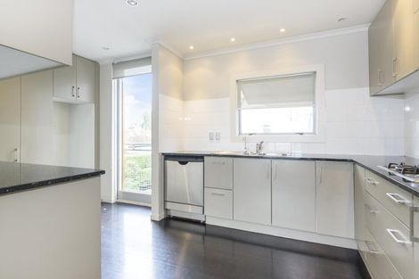 Photo of property in 2/30 Augustus Terrace, Parnell, Auckland, 1052