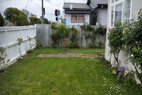 Photo of property in 495 Featherston Street, Roslyn, Palmerston North, 4414