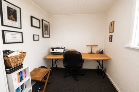 Photo of property in 20 Aorangi Road, Bryndwr, Christchurch, 8053