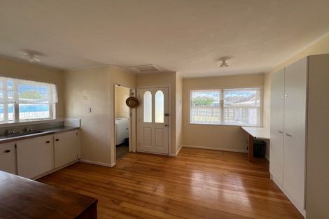 Photo of property in 6 Ashley Avenue, Mangere East, Auckland, 2024