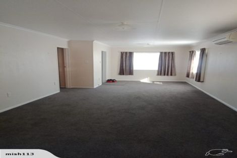 Photo of property in 17b Hillcrest Drive, Kelvin Grove, Palmerston North, 4414